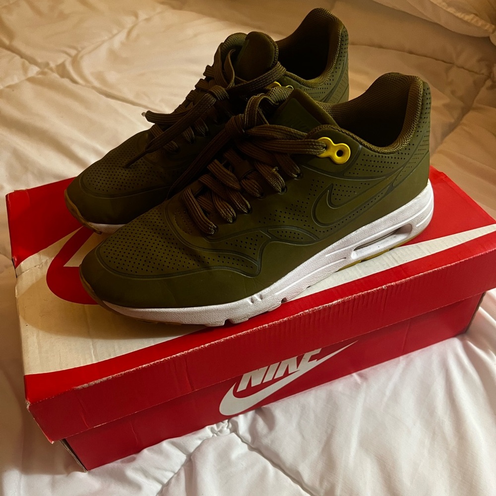 Nike Shoes